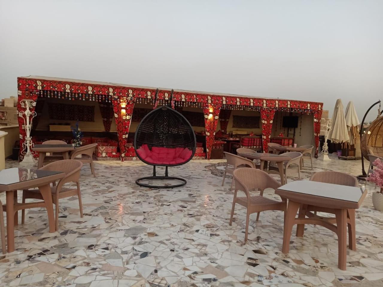 Pyramid View Gh Hotel Kafret el-Gabal Kültér fotó