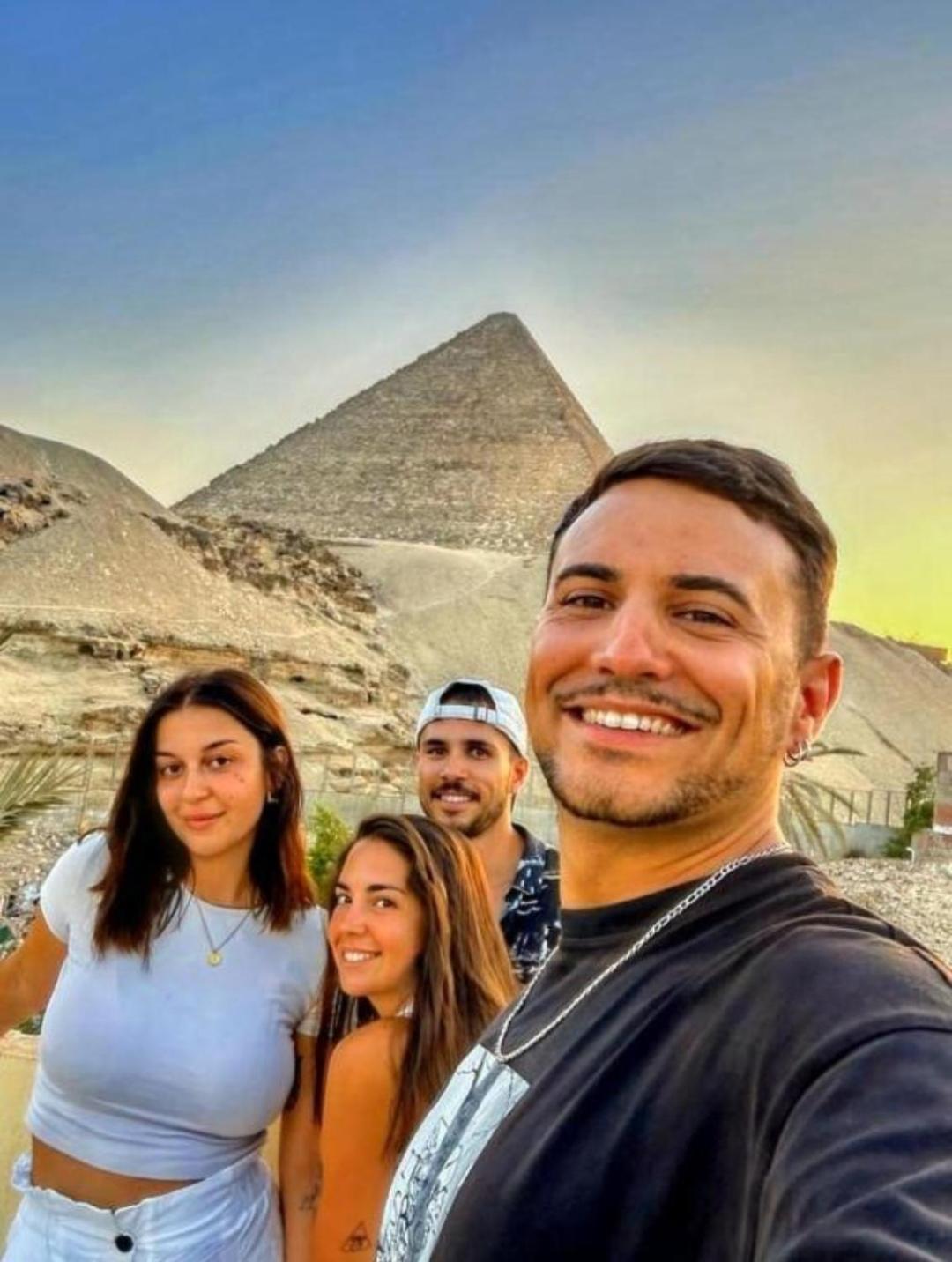 Pyramid View Gh Hotel Kafret el-Gabal Kültér fotó